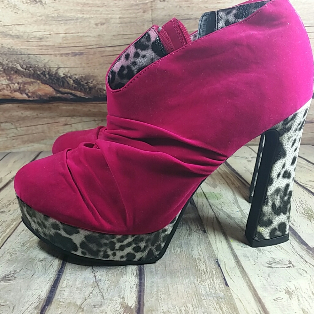 Kiss & Tell funky platform shoe